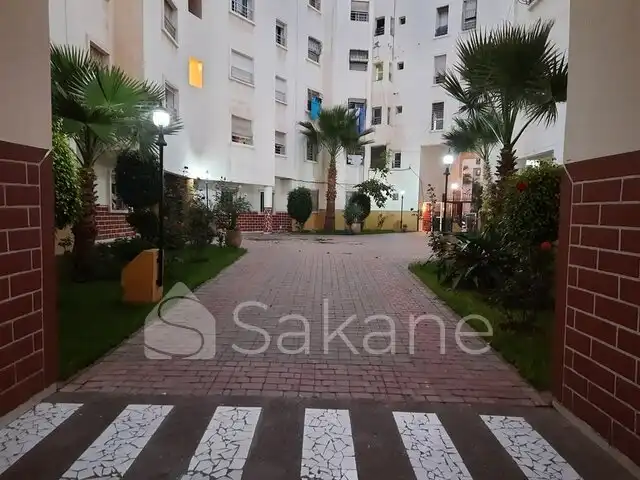 Appartement Moyen standing situé à Résidence Mouna ,Quartier nassim - 6/9