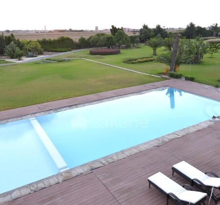 Villa d'une superficie de 18.450 m² avec piscine et jardin à DarBouazza