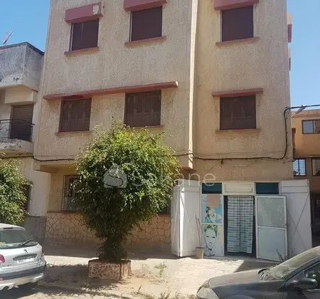 Maison (2ème ETAGE+STUDIO+ Terrasse)