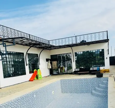 Villa avec piscine a vendre