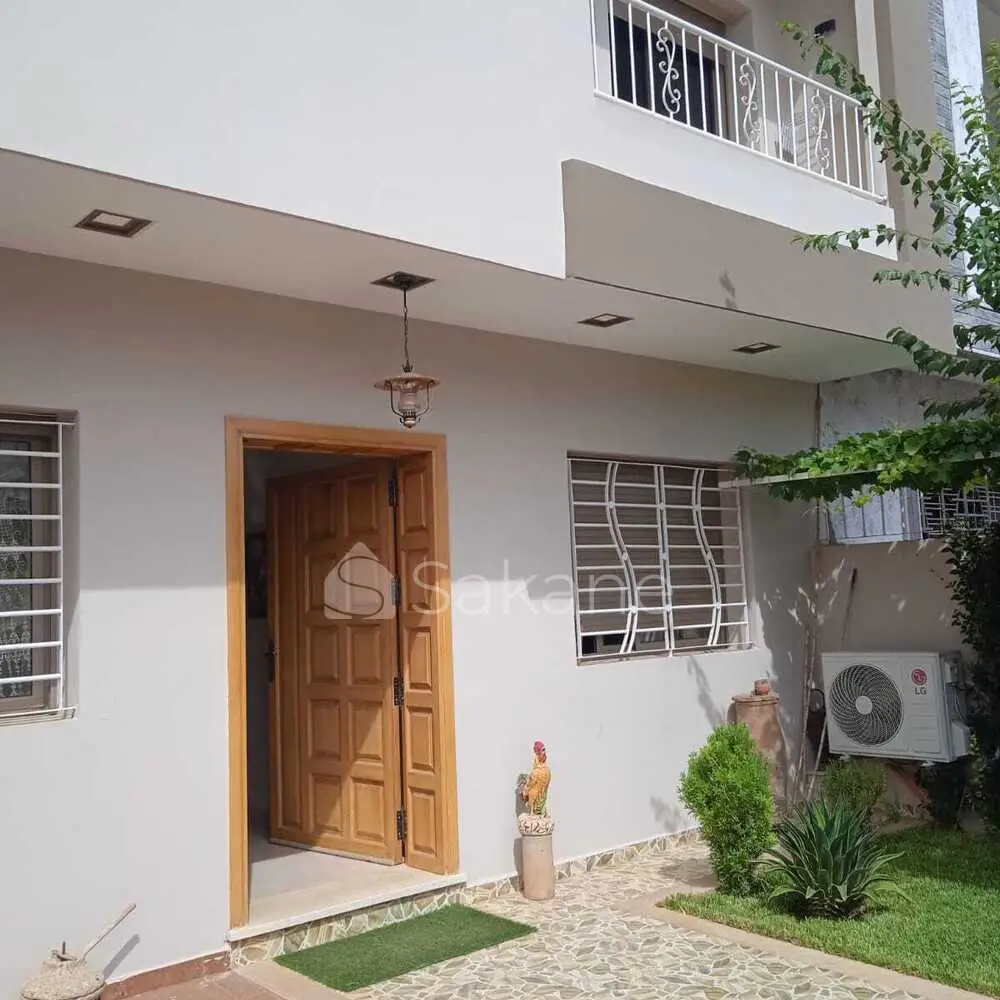 Villa à vendre près de Marjane et Atakadaou - 1/7