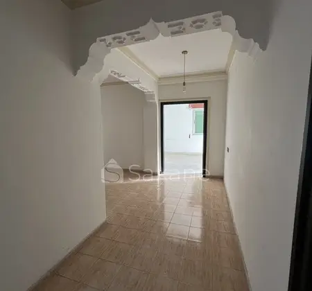 شقة للكراء الشهري في شارع المسيرة الخضراء تطل على رومبوان شارع فاس