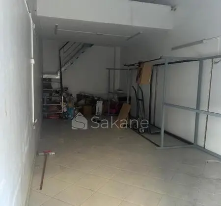 Local commercial à vendre 31m+10m soupente