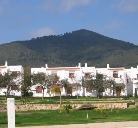 À Louer – Maison Côtière Confortable à Cabo Negro