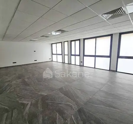 Plateaux médicaux à louer