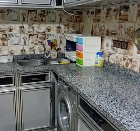 شقة نقية بالاتات بحي القدس إقامة المنصورية سيدي برنوصي