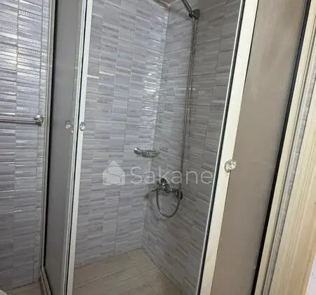 Appartement au 2 eme étage à Vendre