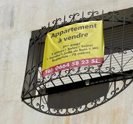 Appartement au 2 eme étage à Vendre
