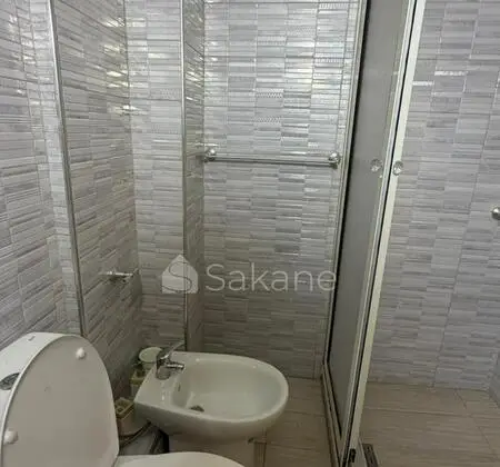 Appartement au 2 eme étage à Vendre