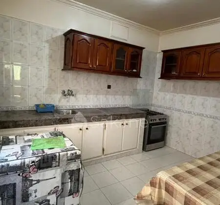 Appartement au 2 eme étage à Vendre